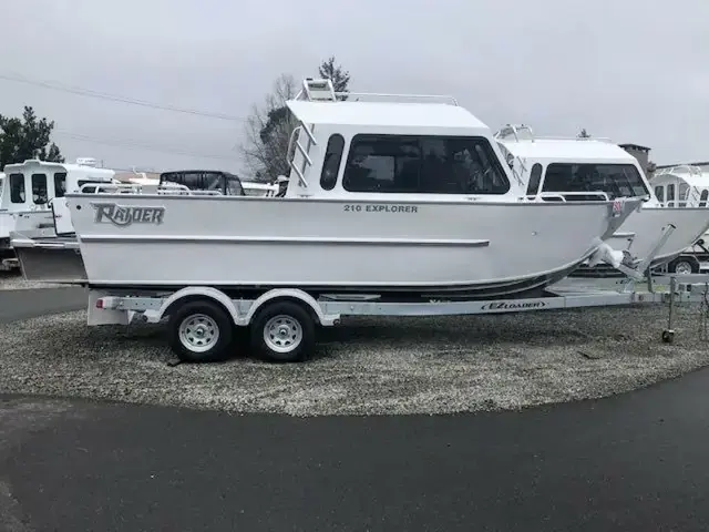 Raider 210 Explorer