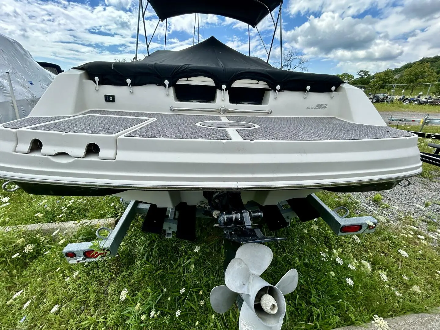 2007 Sea Ray 230 select