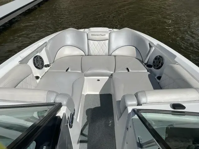 Mastercraft X46