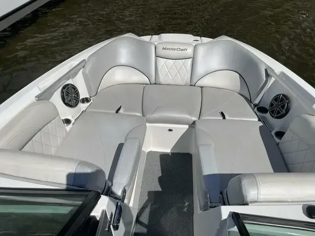 Mastercraft X46