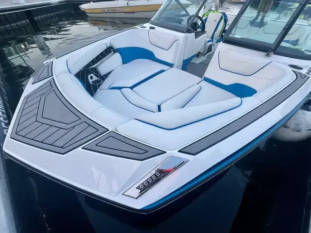 Nautique Boats Super Air GS22