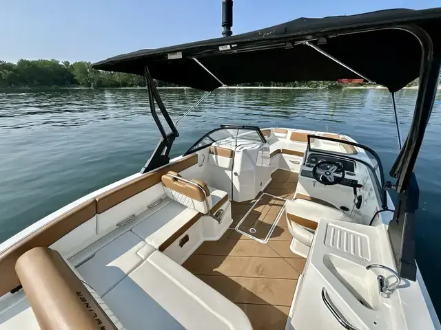 Bayliner 2250 Dx