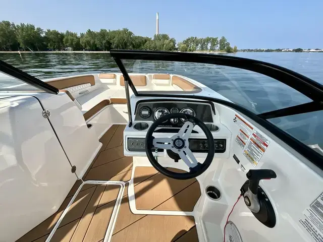 Bayliner 2250 Dx