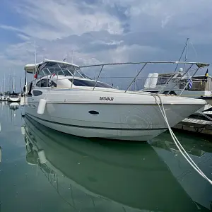 2005 Cruisers Yachts 455 Express