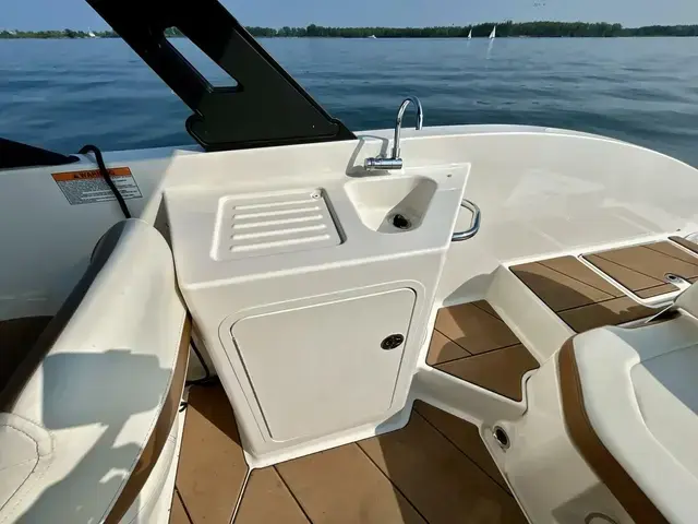 Bayliner 2250 Dx