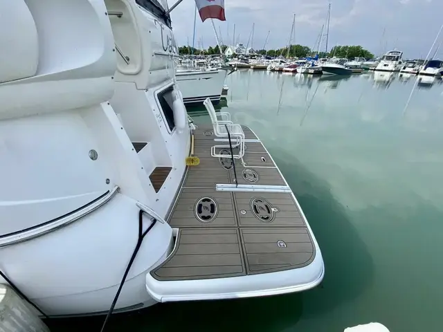 Cruisers Yachts 455 Express