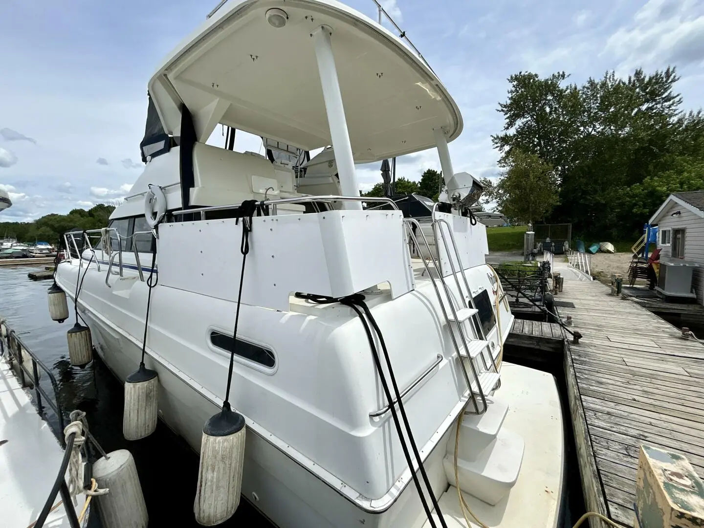 1995 Silverton 41 motor yacht