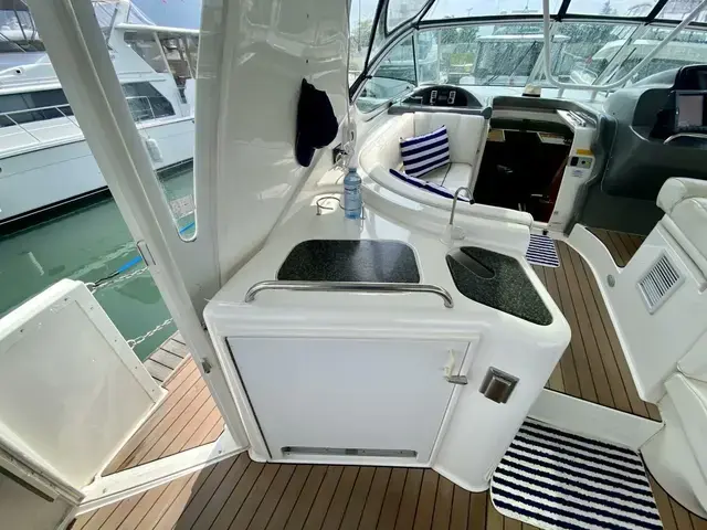 Cruisers Yachts 455 Express