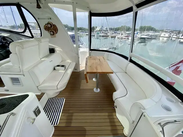 Cruisers Yachts 455 Express