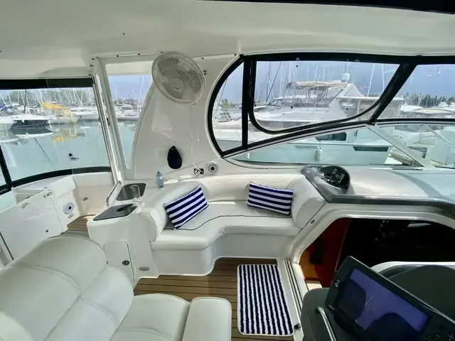 Cruisers Yachts 455 Express