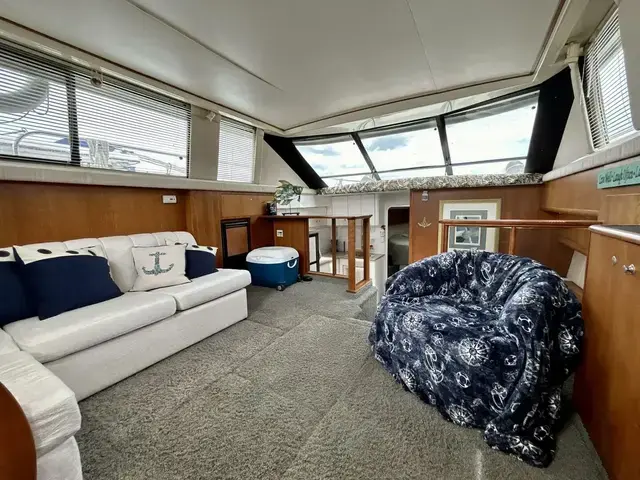 Silverton 41 Motor Yacht