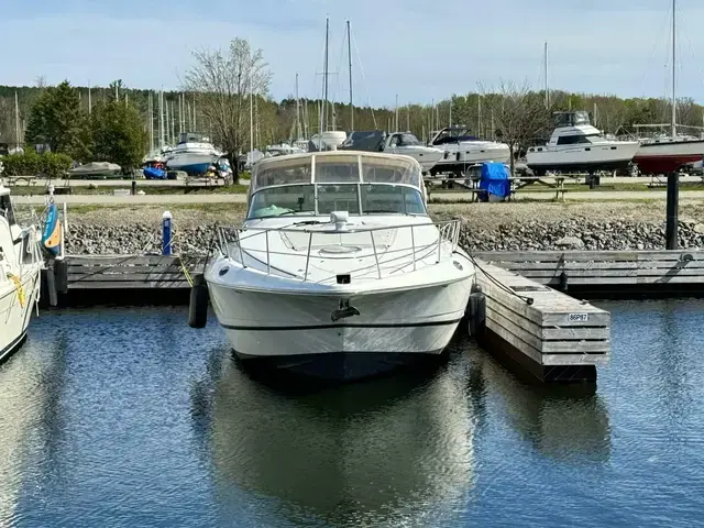 Cruisers Yachts 4270 Esprit