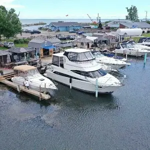 2009 Carver 41 Cockpit Motor Yacht