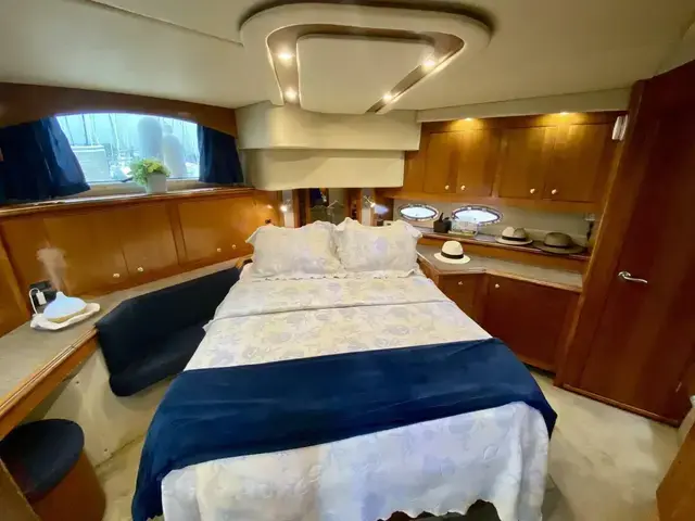 Cruisers Yachts 455 Express