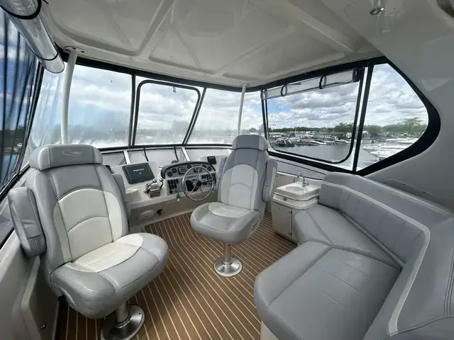 Carver 41 Cockpit Motor Yacht