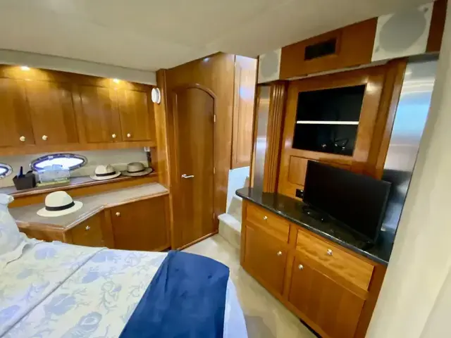 Cruisers Yachts 455 Express