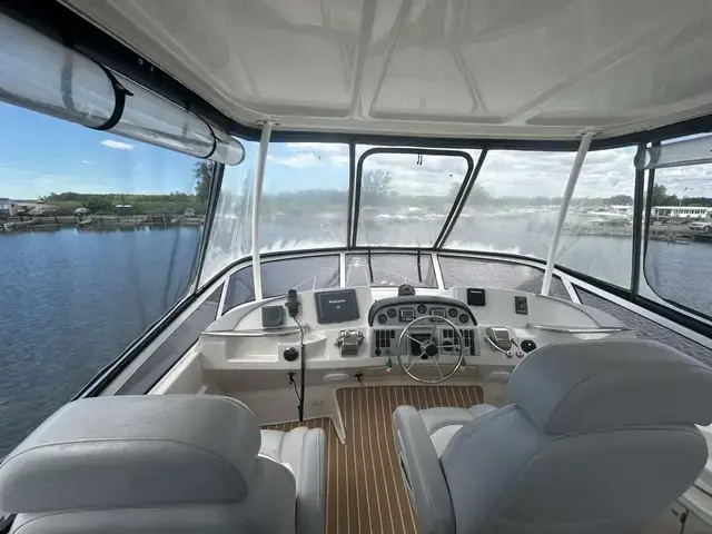 Carver 41 Cockpit Motor Yacht