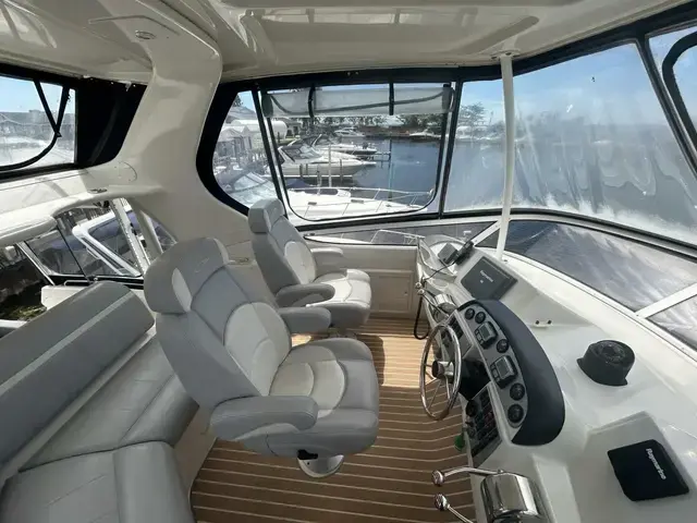 Carver 41 Cockpit Motor Yacht