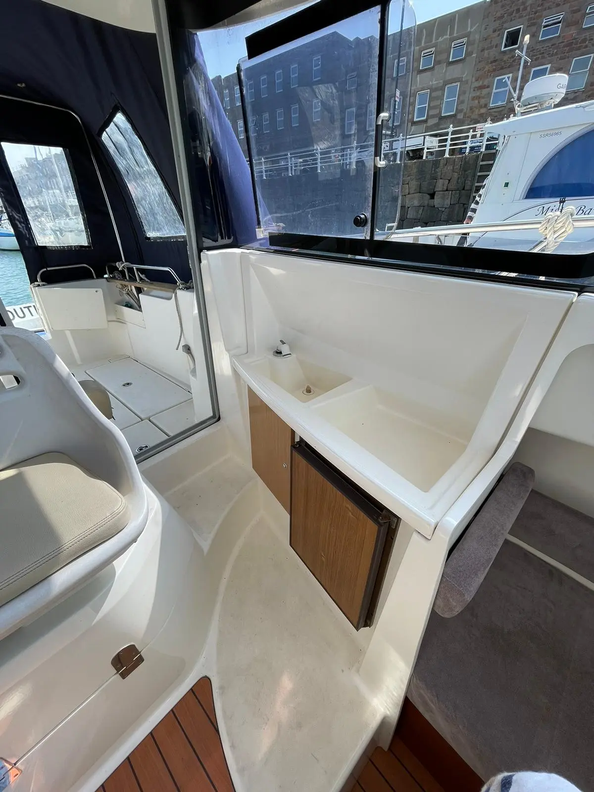 2010 Jeanneau merry fisher 705 ib