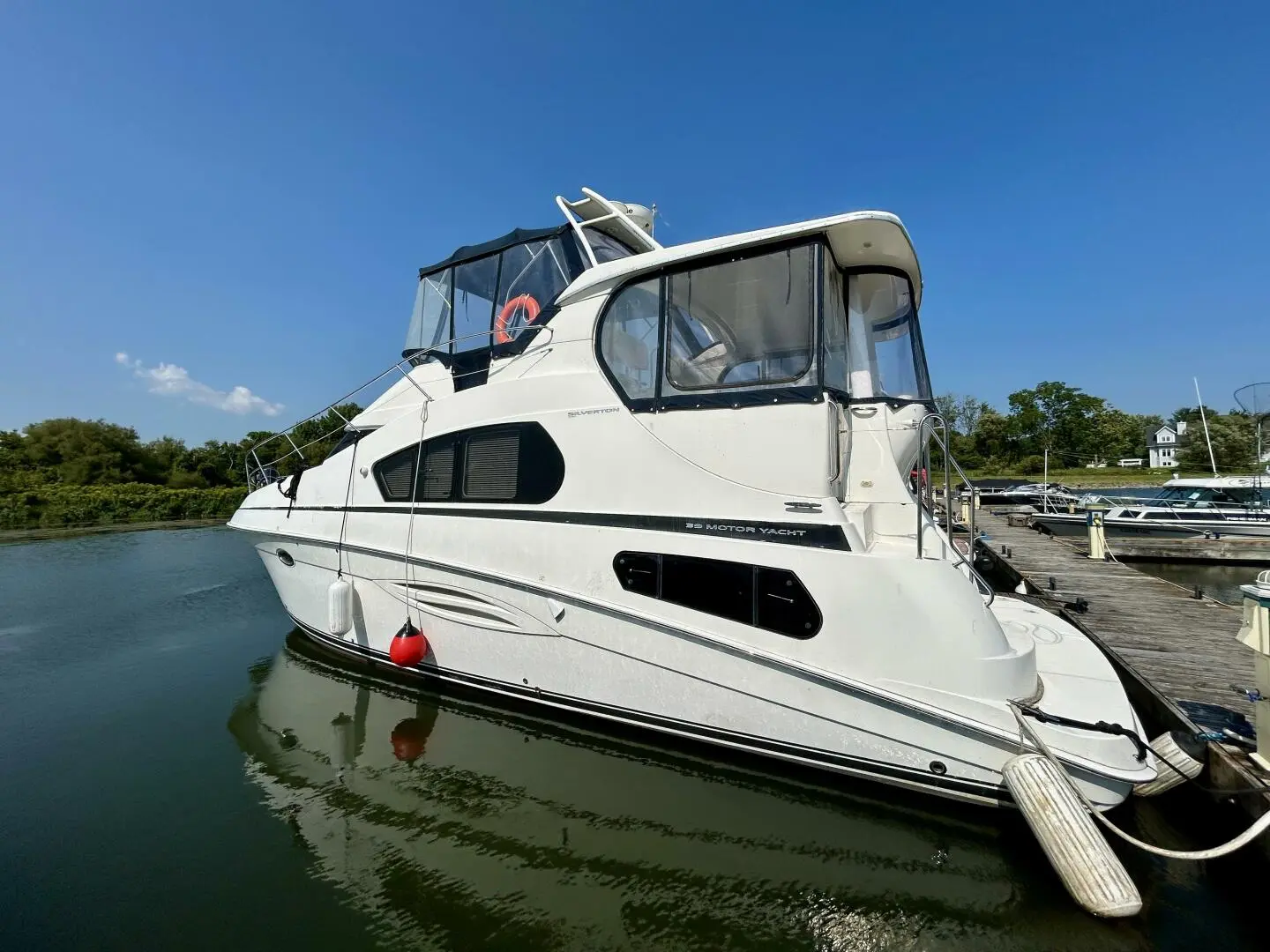 2007 Silverton 39 motor yacht