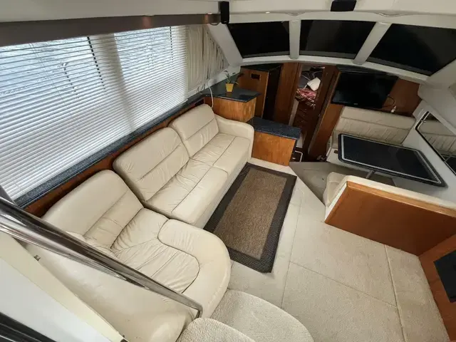 Carver 404 Cockpit Motor Yacht