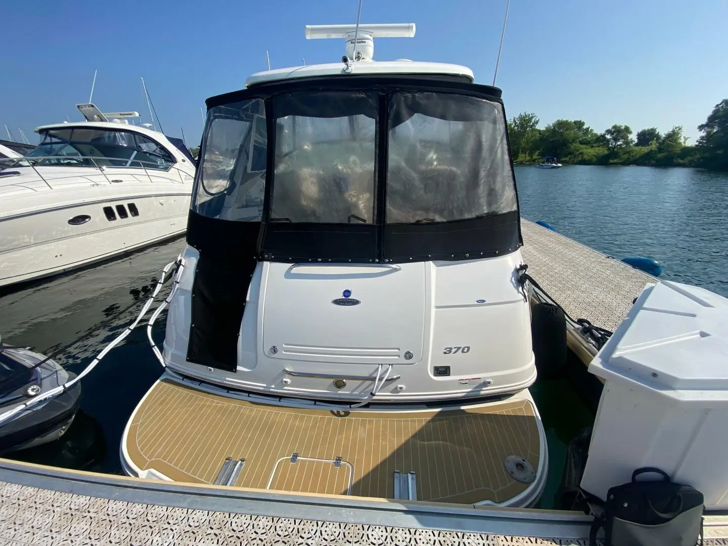 2010 Chaparral 370 signature