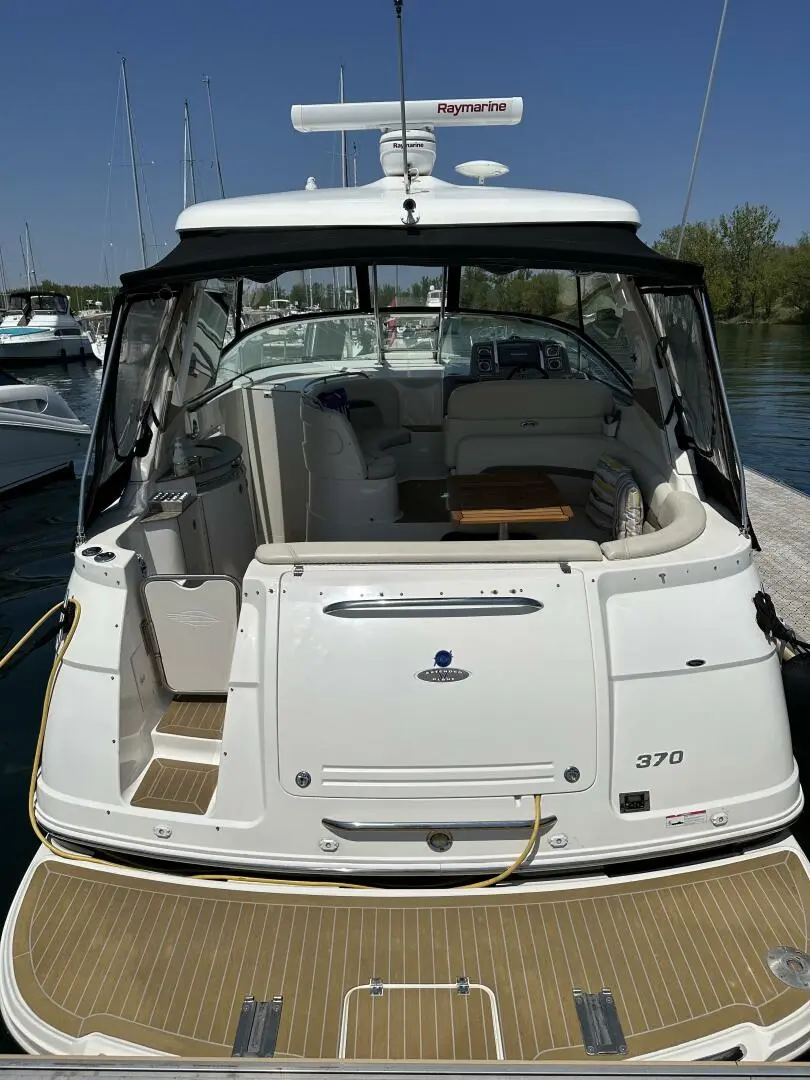 2010 Chaparral 370 signature