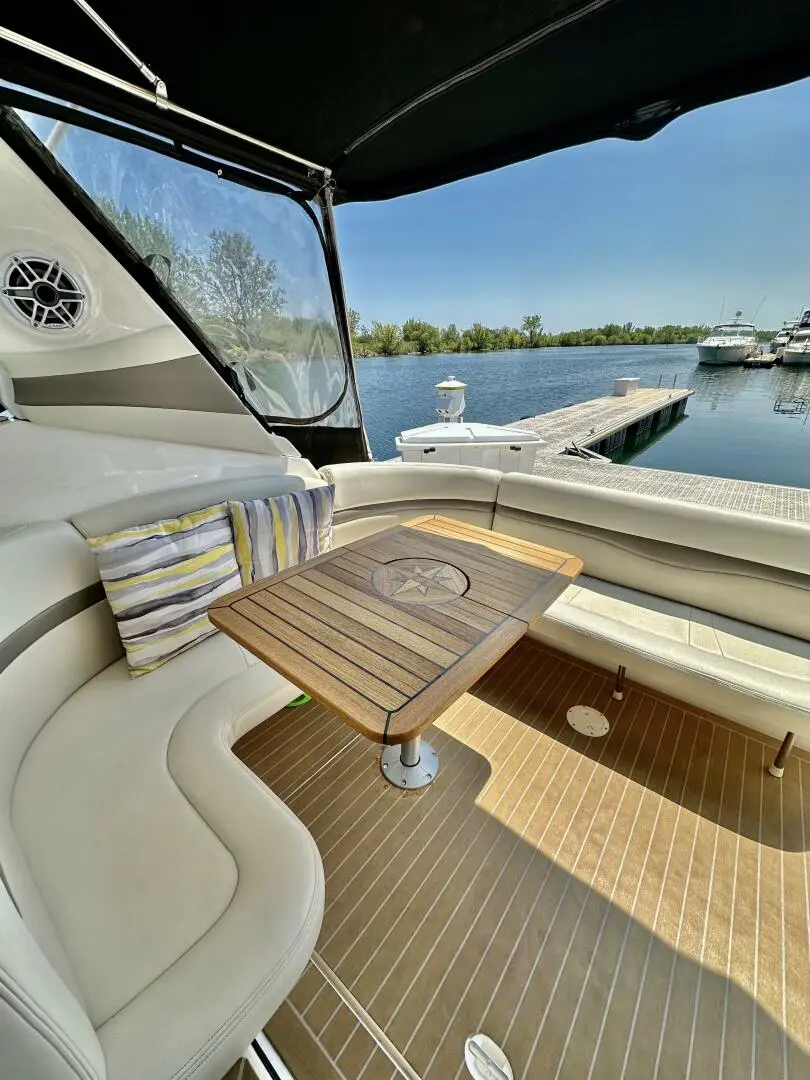 2010 Chaparral 370 signature