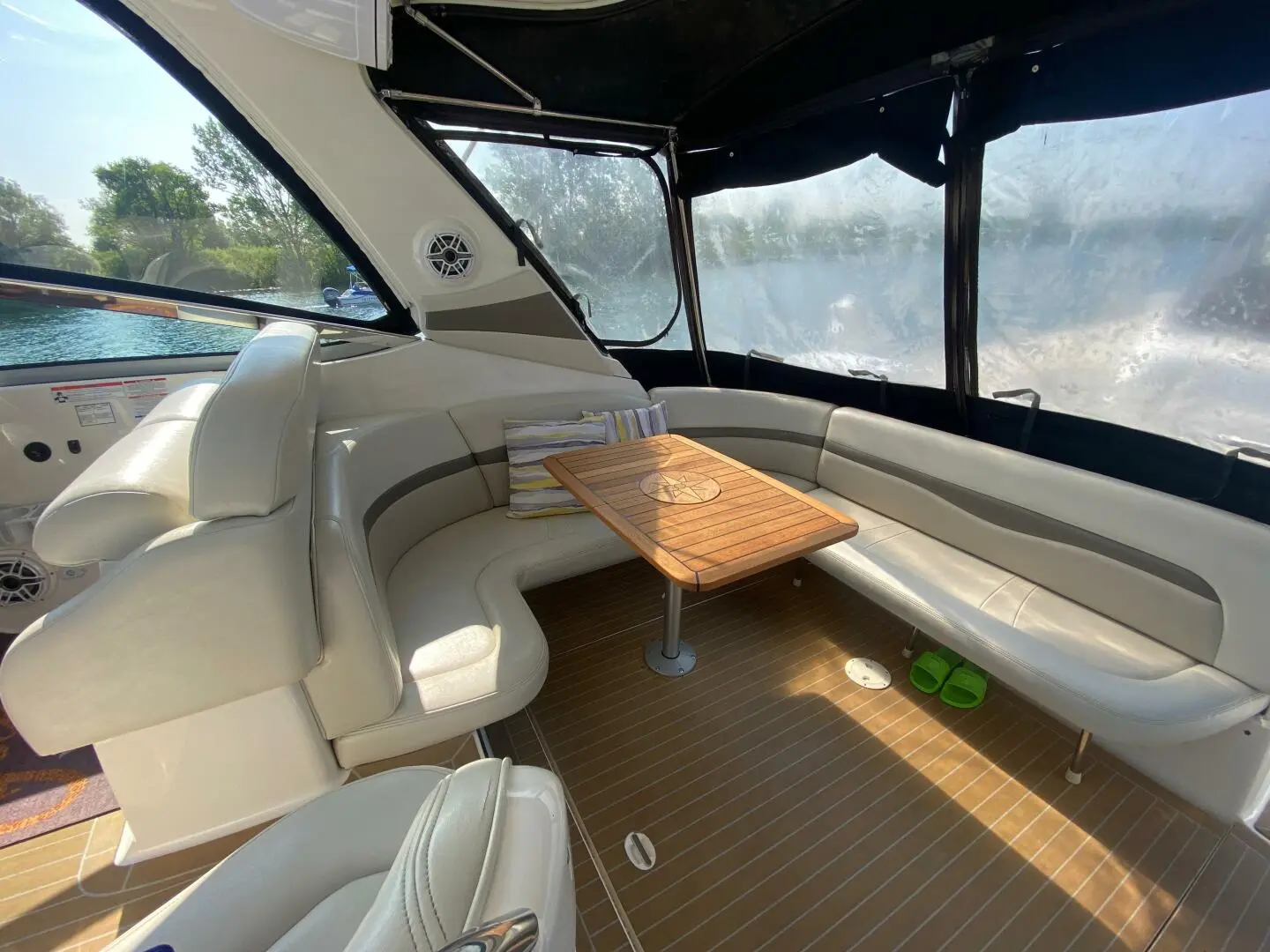 2010 Chaparral 370 signature