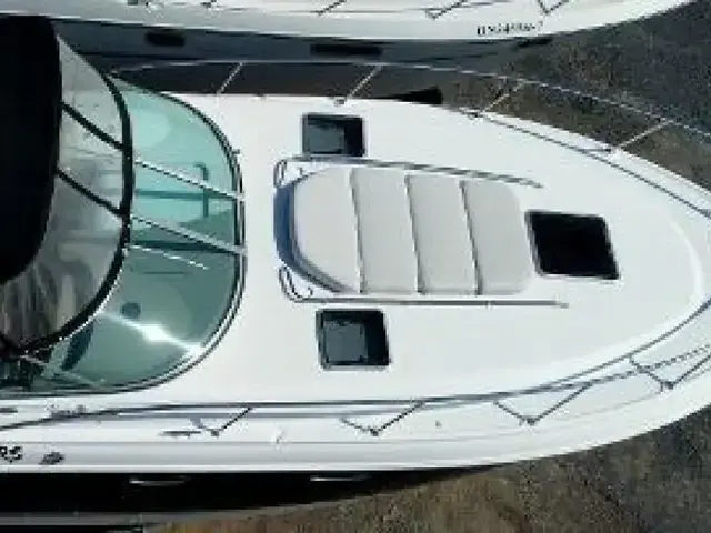 Chaparral 330 Signature