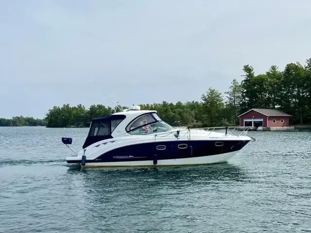 Chaparral 330 Signature