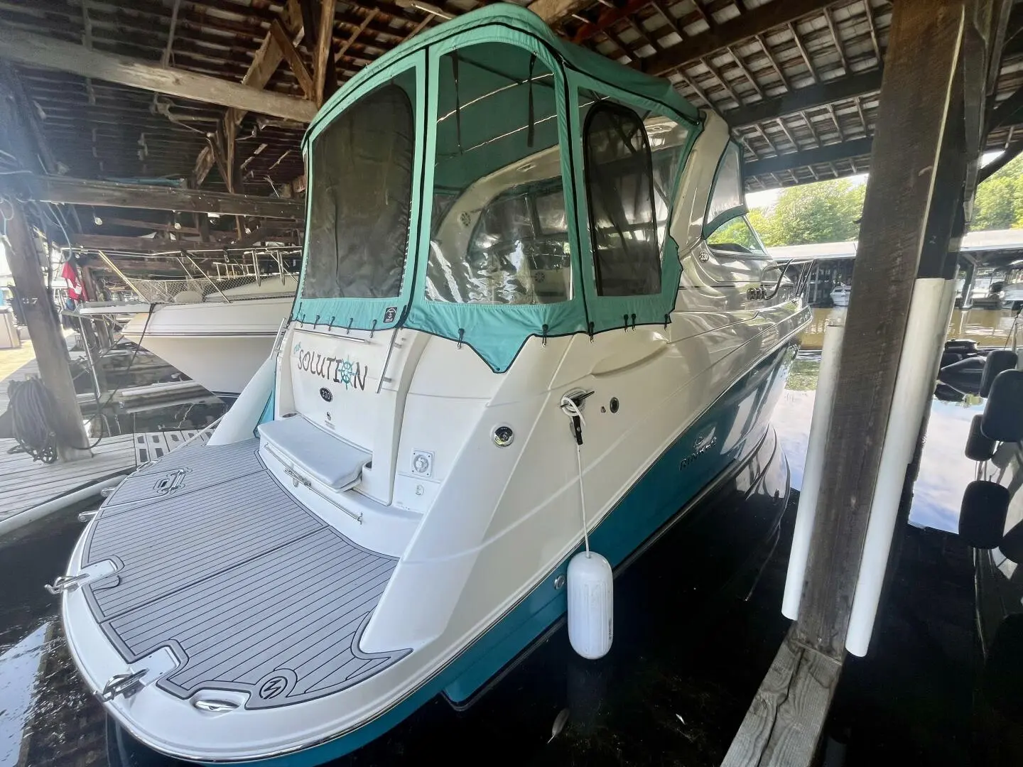 2008 Rinker 330 express cruiser