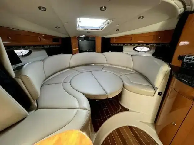 Chaparral 330 Signature