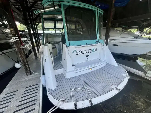 Rinker 330 Express Cruiser