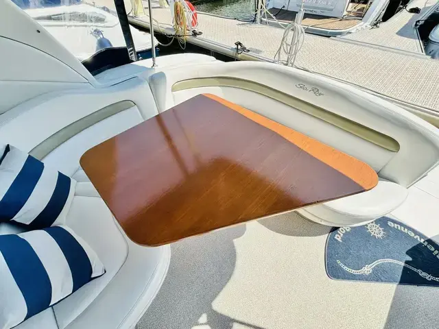 Sea Ray Sundancer 320