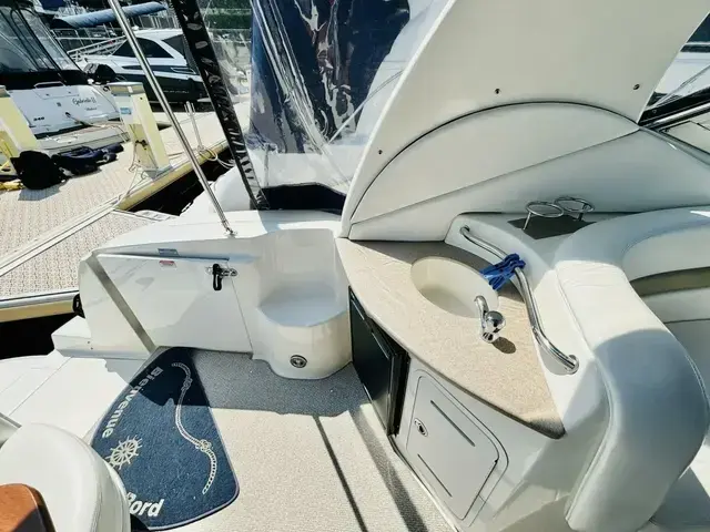 Sea Ray Sundancer 320