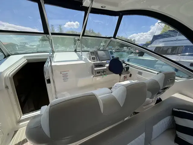 Chaparral 330 Signature