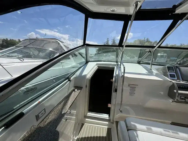 Chaparral 330 Signature