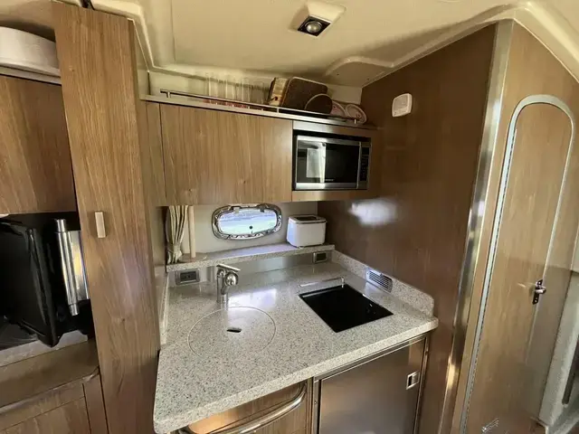 Chaparral 330 Signature