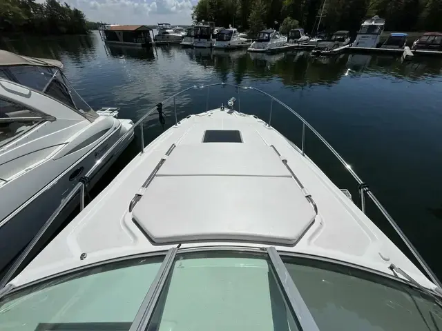 Chaparral 330 Signature