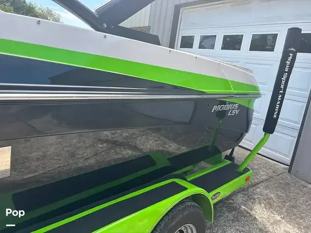 Moomba Mobius LSV