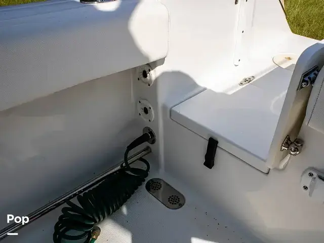 Sea Hunt Gamefish 25