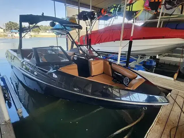 Axis Boats T23