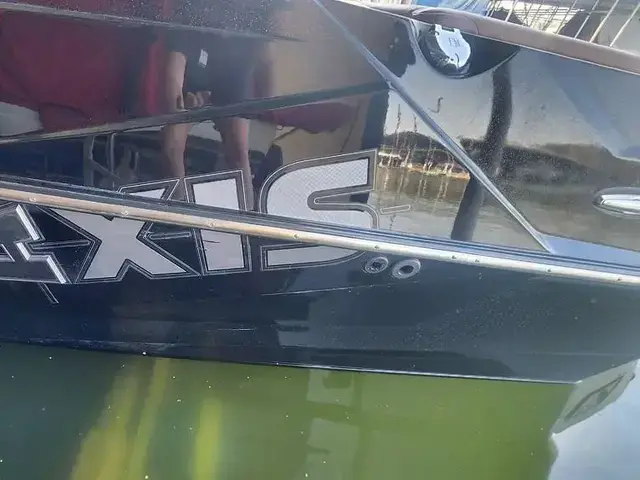 Axis Boats T23