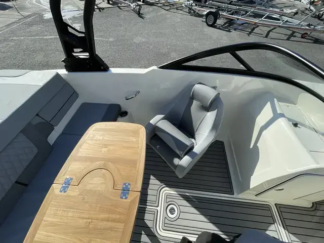 Bayliner VR4 Bowrider