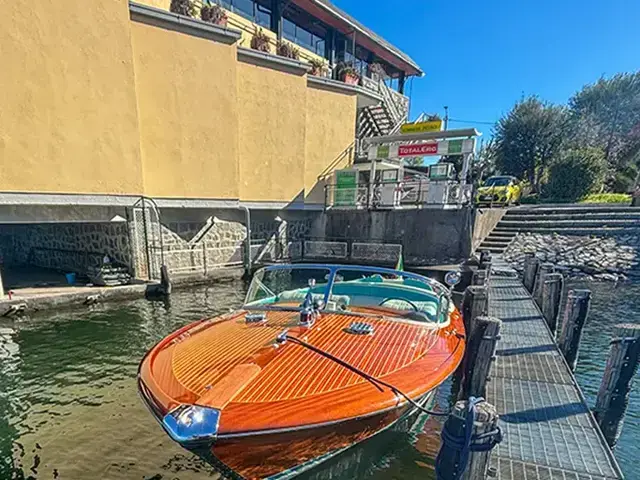 Riva Aquarama