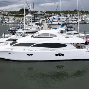 2009 Lazzara Flybridge