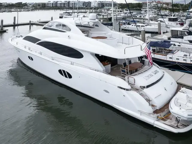 Lazzara Flybridge