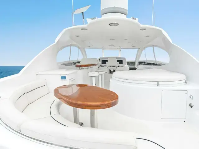 Lazzara Flybridge