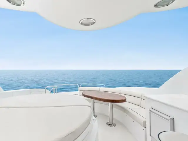 Lazzara Flybridge